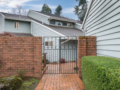 OPEN SUNDAY 12-2 - Don't miss this Bright & open three bedroom on Charbonneau Golf Club in Oregon - for sale on GolfHomes.com, golf home, golf lot