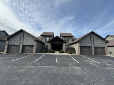Come visit this gorgeous fully furnished, 2 bed, 2 bath on Ledgestone Country Club and Golf Course in Missouri - for sale on GolfHomes.com, golf home, golf lot
