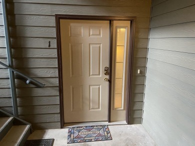 Come visit this gorgeous fully furnished, 2 bed, 2 bath on Ledgestone Country Club and Golf Course in Missouri - for sale on GolfHomes.com, golf home, golf lot