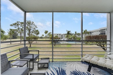 Large 2/2 with gorgeous view of the golf course and pool. Bonus* on Poinciana Golf Club in Florida - for sale on GolfHomes.com, golf home, golf lot