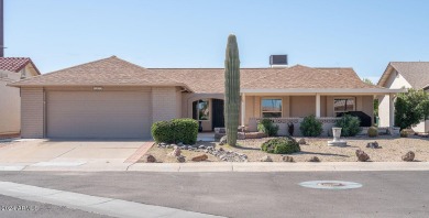 Welcome to this lovely 3 bedroom, 2 bath + Az room, situated in on Coyote Run Golf Course in Arizona - for sale on GolfHomes.com, golf home, golf lot
