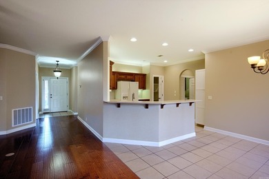 Desirable and beautifully maintained one-level townhome in on Isabella Golf Course  in Arkansas - for sale on GolfHomes.com, golf home, golf lot