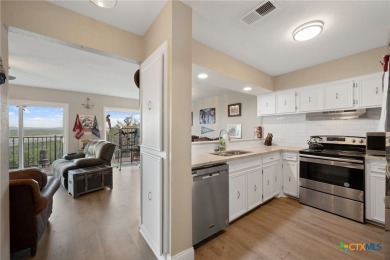 Experience breathtaking, million-dollar views of Lake Travis on Highland Lakes Golf Course in Texas - for sale on GolfHomes.com, golf home, golf lot