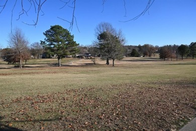 A BEAUTIFUL BUILDING  LOT #44 IN THE HARRISON COUNTRY CLUB .HOLE on Harrison Country Club in Arkansas - for sale on GolfHomes.com, golf home, golf lot