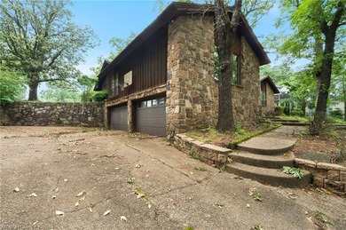 Welcome home to 1808 Bramble Brae, where comfort meets classic on Fianna Hills Country Club in Arkansas - for sale on GolfHomes.com, golf home, golf lot