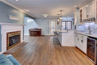 Lovely traditional brick home in the heart of Ford's Colony on Fords Colony Country Club in Virginia - for sale on GolfHomes.com, golf home, golf lot