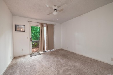 Move-in read 3 Bedroom townhome near amenities and recreation on DeSoto Golf Course in Arkansas - for sale on GolfHomes.com, golf home, golf lot