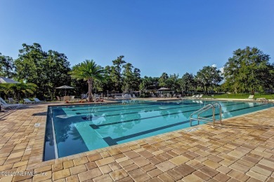**Move in ready!** This beautifully landscaped all-brick on Magnolia Point Golf and Country Club in Florida - for sale on GolfHomes.com, golf home, golf lot
