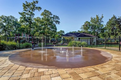 **Move in ready!** This beautifully landscaped all-brick on Magnolia Point Golf and Country Club in Florida - for sale on GolfHomes.com, golf home, golf lot