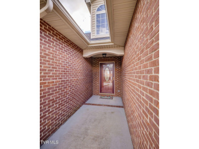Beautiful One-Level Home in the Desirable Fall Creek Area of on Tennessee Golf Trail At Warriors Path in Tennessee - for sale on GolfHomes.com, golf home, golf lot