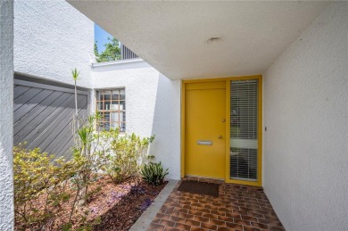 Beautiful Condo in Highly Desired Carrollwood Golf Community
 on Carrollwood Country Club in Florida - for sale on GolfHomes.com, golf home, golf lot