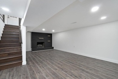 Beautifully renovated and perfectly located near Horton Smith on Horton Smith Golf Course in Missouri - for sale on GolfHomes.com, golf home, golf lot