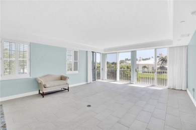 Lovely Oak Harbor condo residence that lives like a home on Oak Harbor Country Club in Florida - for sale on GolfHomes.com, golf home, golf lot