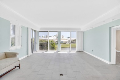 Lovely Oak Harbor condo residence that lives like a home on Oak Harbor Country Club in Florida - for sale on GolfHomes.com, golf home, golf lot