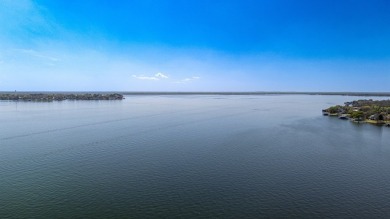 LOCATION, LOCATION, LOCATION! Discover this expansive waterfront on Pinnacle Golf and Boat Club in Texas - for sale on GolfHomes.com, golf home, golf lot