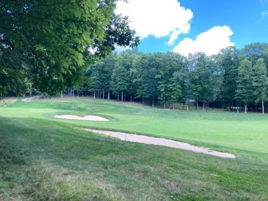 Golf lot - OWNER FINANCING AVAILABLE WITH ONLY $2,500 DOWN. Lot on Glade Springs Resort Golf Course in West Virginia - for sale on GolfHomes.com, golf home, golf lot