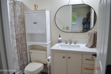 LAKE TANI GOLF COURSE HOME.  Over 1800 square feet of living on Lake Tansi Village Country Club in Tennessee - for sale on GolfHomes.com, golf home, golf lot