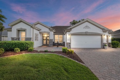 This Beautiful Landscaped home offers a perfect blend of on Eagle Ridge At Spruce Creek Country Club in Florida - for sale on GolfHomes.com, golf home, golf lot