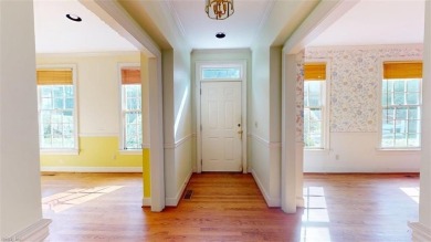 Charming golf-front 1-level townhouse in The Links at Ford's on Fords Colony Country Club in Virginia - for sale on GolfHomes.com, golf home, golf lot