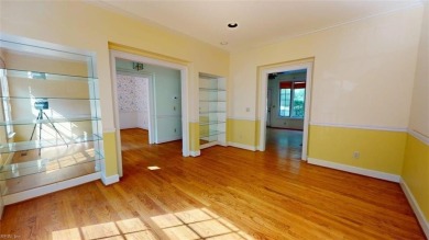 Charming golf-front 1-level townhouse in The Links at Ford's on Fords Colony Country Club in Virginia - for sale on GolfHomes.com, golf home, golf lot
