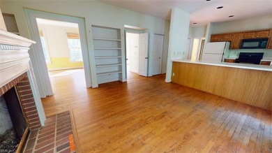 Charming golf-front 1-level townhouse in The Links at Ford's on Fords Colony Country Club in Virginia - for sale on GolfHomes.com, golf home, golf lot