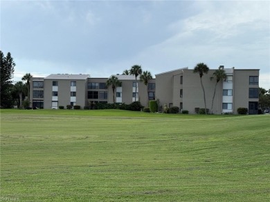 Welcome to your perfect retreat! This spacious 2nd-floor on Lakewood Country Club in Florida - for sale on GolfHomes.com, golf home, golf lot