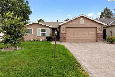 MLS# 287058 Welcome to this charming one-level home perfectly on Sun Willows in Washington - for sale on GolfHomes.com, golf home, golf lot