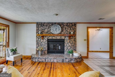 Lakefront living at an exceptional value This 3-bedroom, 2-bath on Fairfield Plantation Golf and Country Club in Georgia - for sale on GolfHomes.com, golf home, golf lot