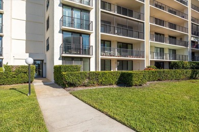 One or more photo(s) has been virtually staged. Coastal Elegance on Belleair Country Club in Florida - for sale on GolfHomes.com, golf home, golf lot