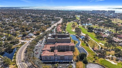 Welcome to this bright and spacious 2-bedroom, 2-bath on Pasadena Yacht and Country Club in Florida - for sale on GolfHomes.com, golf home, golf lot