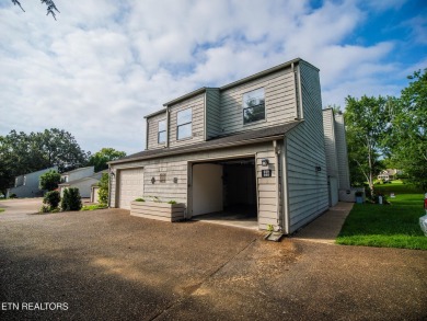 Great Farragut condo in the middle of it all (and Fox Den Golf on Fox Den Country Club in Tennessee - for sale on GolfHomes.com, golf home, golf lot