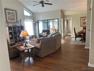 This 3 bedroom, 2 bath, 2 garage home in Oakleaf Villas has on Sugarmill Woods Golf and Country Club in Florida - for sale on GolfHomes.com, golf home, golf lot