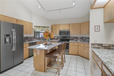 This 3 bedroom, 2 bath, 2 garage home in Oakleaf Villas has on Sugarmill Woods Golf and Country Club in Florida - for sale on GolfHomes.com, golf home, golf lot