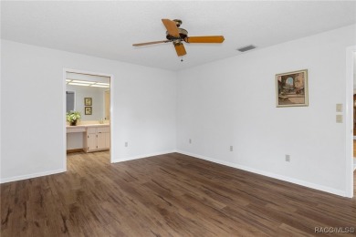 This 3 bedroom, 2 bath, 2 garage home in Oakleaf Villas has on Sugarmill Woods Golf and Country Club in Florida - for sale on GolfHomes.com, golf home, golf lot