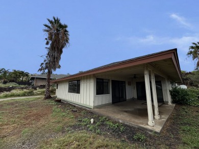 Spacious, single-story, 3 bedroom, 2 bath home with lots of on Waikoloa Village Golf Club in Hawaii - for sale on GolfHomes.com, golf home, golf lot