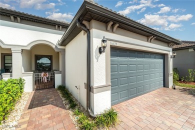 Beautiful, better than new construction, Pulte Ellenwood Villa on River Hall Country Club in Florida - for sale on GolfHomes.com, golf home, golf lot