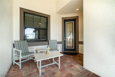 Beautiful, better than new construction, Pulte Ellenwood Villa on River Hall Country Club in Florida - for sale on GolfHomes.com, golf home, golf lot