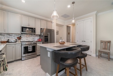 Beautiful, better than new construction, Pulte Ellenwood Villa on River Hall Country Club in Florida - for sale on GolfHomes.com, golf home, golf lot