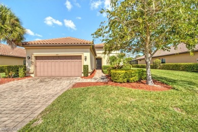 Enjoy the quality of this 2014 built Taylor Morrison Farnese VII on River Hall Country Club in Florida - for sale on GolfHomes.com, golf home, golf lot