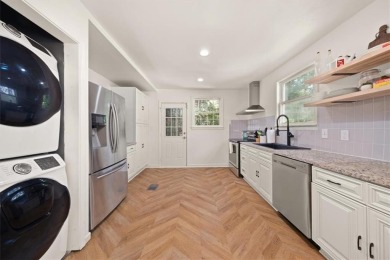 Come home to a quiet, adorable cottage that's been updated with on John A. White Golf Course in Georgia - for sale on GolfHomes.com, golf home, golf lot