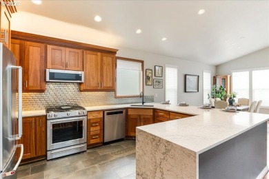 Just in time for summer!  Enjoy the carefree living lifestyle on Persimmon Country Club in Oregon - for sale on GolfHomes.com, golf home, golf lot