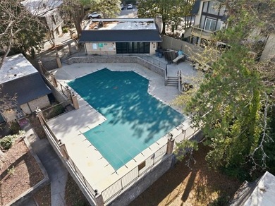 Move-in ready, light and bright 1-bedroom, 1-bath located in the on Cross Creek Golf Course in Georgia - for sale on GolfHomes.com, golf home, golf lot