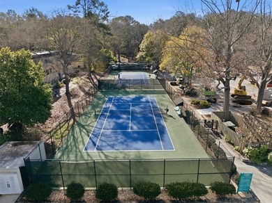 Move-in ready, light and bright 1-bedroom, 1-bath located in the on Cross Creek Golf Course in Georgia - for sale on GolfHomes.com, golf home, golf lot