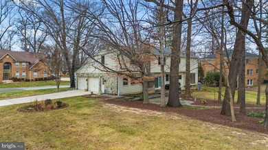 Welcome to this lovingly maintained, corner lot located on National Golf Club At Tantallon in Maryland - for sale on GolfHomes.com, golf home, golf lot