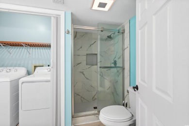 Beautifully remodeled and fully furnished 3 bedroom, 2 bath home on Beachwood Golf Club in South Carolina - for sale on GolfHomes.com, golf home, golf lot