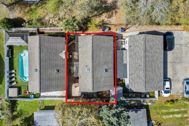 Beautifully remodeled and fully furnished 3 bedroom, 2 bath home on Beachwood Golf Club in South Carolina - for sale on GolfHomes.com, golf home, golf lot
