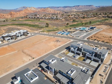 ?This highly sought-after end-unit townhome offers an abundance on Sky Mountain Golf Course in Utah - for sale on GolfHomes.com, golf home, golf lot