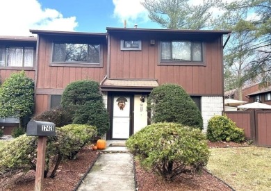 DESIRABLE OAKS AT LATOURETTE COMMUNITY OFFERS THIS BEAUTIFULLY on La Tourette Golf Course in New York - for sale on GolfHomes.com, golf home, golf lot