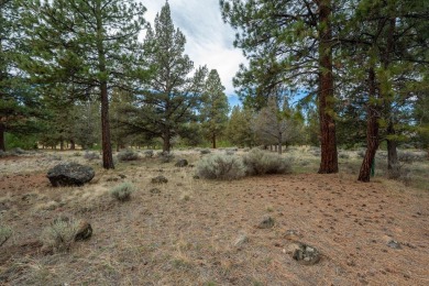 Build the home of your dreams on this stunning 1.11-acre on Aspen Lakes Golf Course in Oregon - for sale on GolfHomes.com, golf home, golf lot
