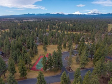 Build the home of your dreams on this stunning 1.11-acre on Aspen Lakes Golf Course in Oregon - for sale on GolfHomes.com, golf home, golf lot